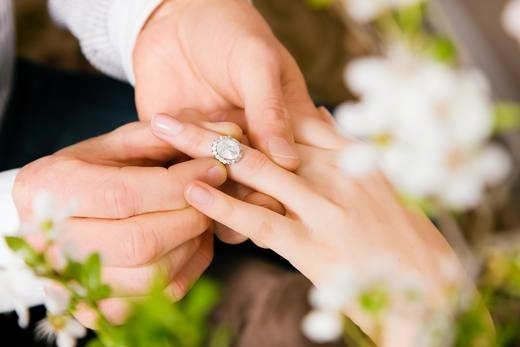 5 lý do tuyệt đối không nên lấy chồng bằng tuổi