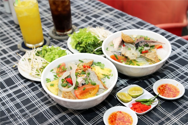 Ẩm thực Nha Trang - Đậm đà bún lá cá dầm Nha Trang