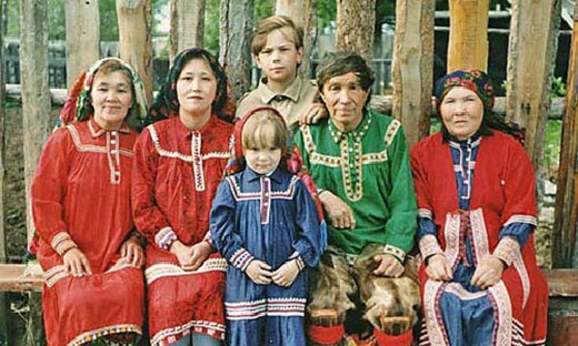 Orochi là một dân tộc thiểu số sống tập trung ở phía Tây vùng Siberi, nước Nga. Orochi góp phần tạo nên nét văn hóa đặc sắc của vùng Siberi bởi một phong tục đổi vợ, đổi chồng vô cùng độc đáo vào dịp đầu năm.