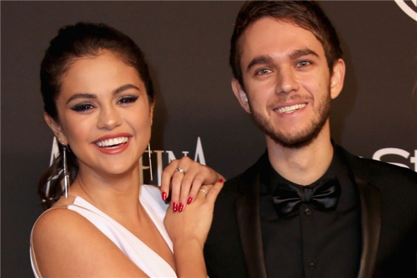 Zedd chia tay vì cho rằng Selena không thể quên Justin.