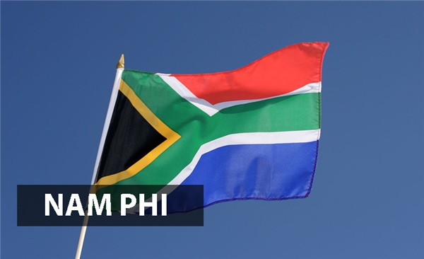 Chữ Y màu xanh lá cây đại diện cho sự thống nhất quốc gia và sự trù phú, đất đai màu mỡ. Tam giác màu đen đại diện cho tầng lớp nhân dân và màu đỏ, trắng xanh được lấy từ màu của người nhập cư Boer. 