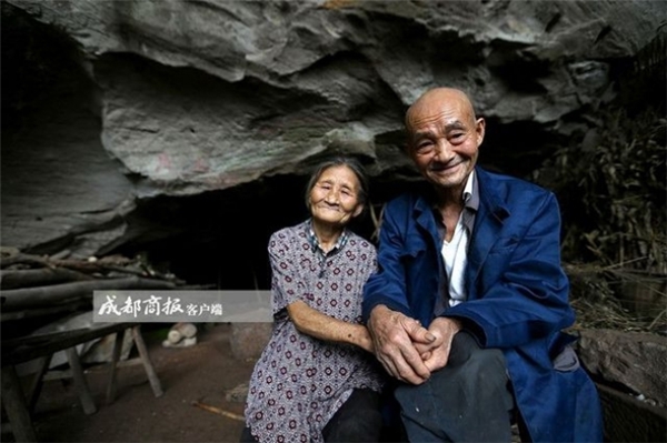 Thần Điêu Đại Hiệp phiên bản đời thực: Cặp vợ chồng già tận hưởng cuộc sống thần tiên trong hang đá suốt 54 năm