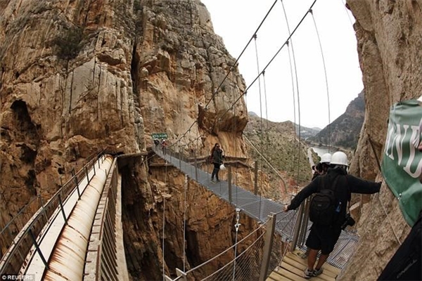 "Lối bộ đáng sợ nhất thế giới” thuộc về hẻm El Caminito Del Rey