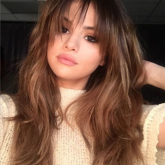 Selena từng chia sẻ với trang People rằng bản thân đang rơi vào trạng thái khủng hoảng tinh thần, lo lắng thái quá với nhiều dấu hiệu trầm cảm.