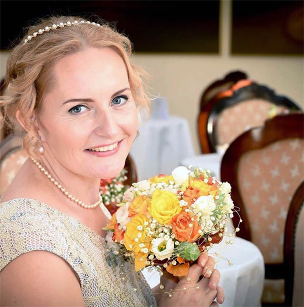 Sốc trước sự thật về lễ cưới "không chú rể" tại Estonia
