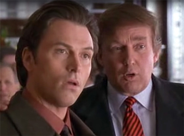 Trong phim The Associate, ông Trump đã hợp tác với nữ danh hài nối tiếng Whoopi Goldberg.