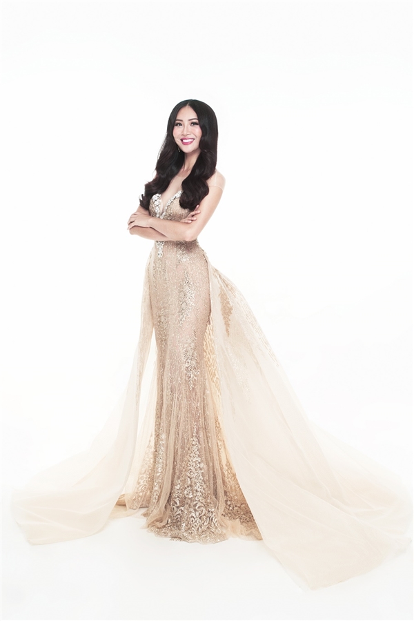 Diệu Ngọc quyến rũ với trang phục dạ hội mang đến Hoa hậu Thế giới