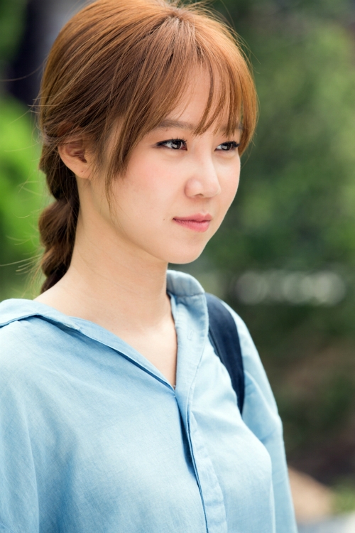 Được yêu thích với vai nữ chính trong Muôn kiểu ghen tuông, Gong Hyo Jin đứng ở vị trí thứ 7 với 3,2% bình chọn.