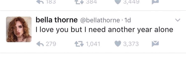 Dòng trạng thái của Bella Thorne khiến dân tình hoang mang.