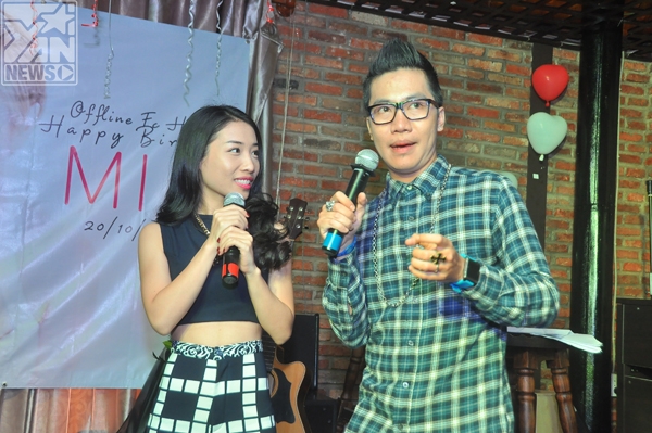 
	
	
	
	Hằng Bing Boong hát tặng Mia hit Thu cuối
	
	
	
	
	
	
	Mia "đọ giọng" cùng Hằng Bingboong
	
	Mia hát tặng các fan của mình
	
	Cười thích thú khi tham gia trò chơi cùng S.T - Tin sao Viet - Tin tuc sao Viet - Scandal sao Viet - Tin tuc cua Sao - Tin cua Sao