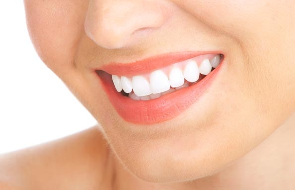6 bí quyết để có một hàm răng trắng bóng