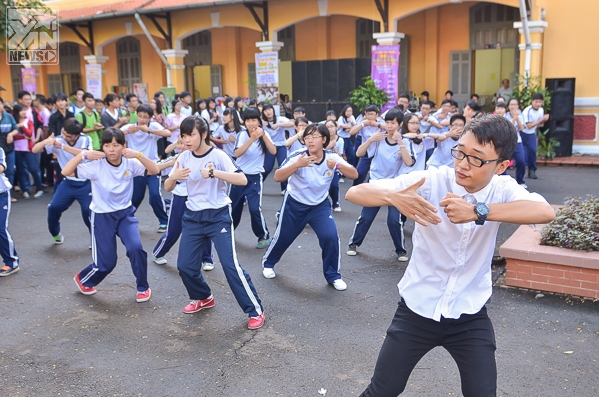 Trường THPT Nguyễn Thị Minh Khai tưng bừng kỷ niệm 100 năm thành lập