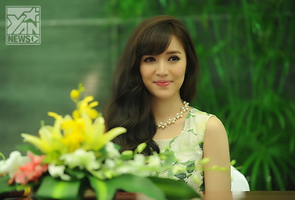 
	
	Với hàng loạt bản hit của Tiên Cookie, Bích Phương được khán giả yêu mến gọi cô là “công chúa ballad” của showbiz Việt - Tin sao Viet - Tin tuc sao Viet - Scandal sao Viet - Tin tuc cua Sao - Tin cua Sao