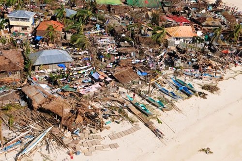 Cảm động Việt Nam - Philippines tương trợ lẫn nhau trong siêu bão