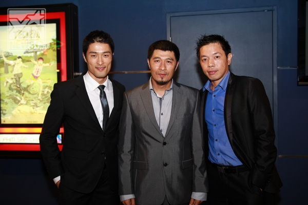 
	
	Đạo diễn Charlie Nguyễn và hai diễn viên chính trong Tèo em - Johnny Trí Nguyễn và Thái Hòa