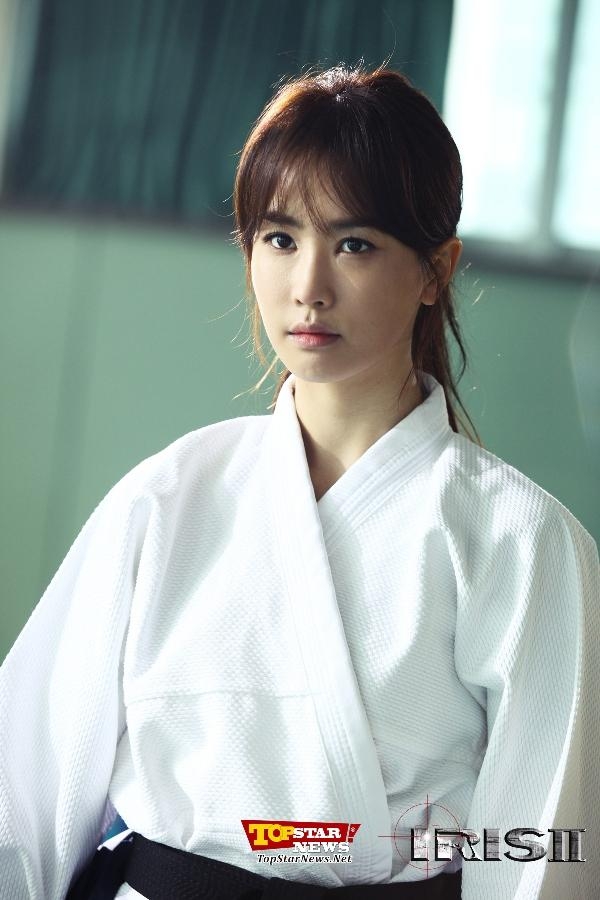 
	
	Lee Da Hae cực kỳ nhập vai nữ đặc vụ giỏi võ siêu đẳng trong IRIS II