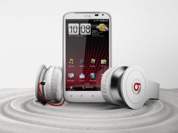 
	
	Từng nắm cổ phần trong Beats, các mẫu smartphone đầu bảng của HTC được liên kết quảng bá rất mạnh với tai nghe Beats