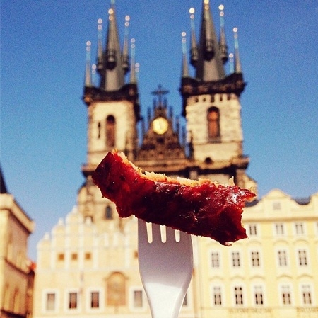 
Thịt xông khói ở quảng trường Old Town, Praha, Cộng hòa Séc