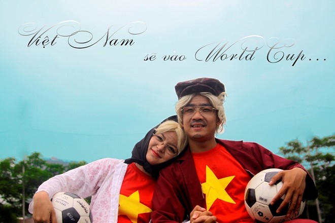 
	“
	World Cup là ước vọng của nhiều quốc gia trên thế giới, niềm vui của chúng tôi sẽ nhân lên gấp bội nếu có một ngày Việt Nam sẽ được tham dự” – là mong muốn của cặp đôi khi thực hiện bộ ảnh này.