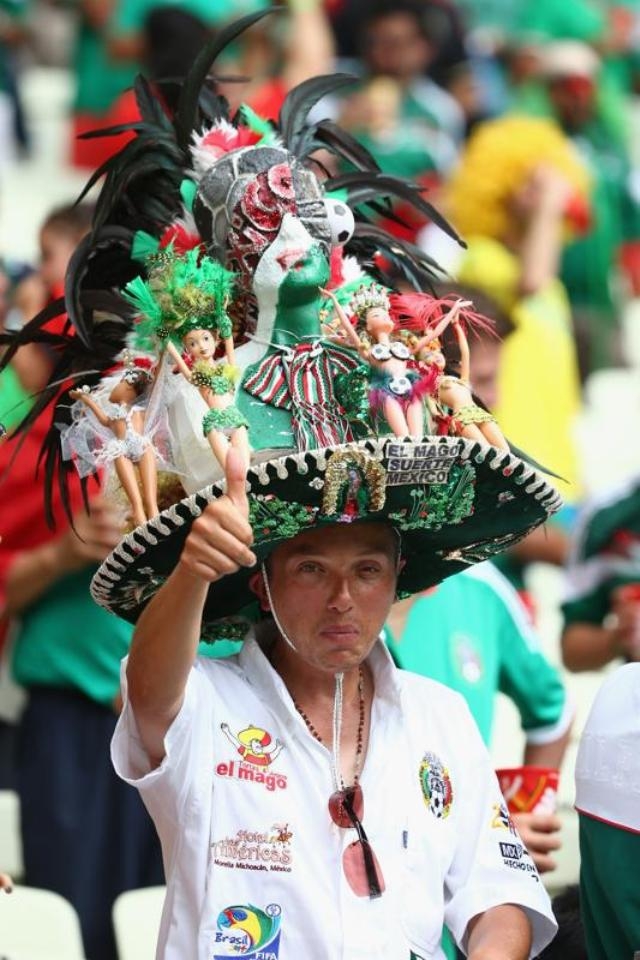 
	
	Một fan Mexico ở sân Castelao (Fortaleza) 