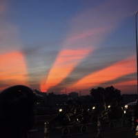 Xuất hiện tia sáng kì lạ trên bầu trời Sài Gòn