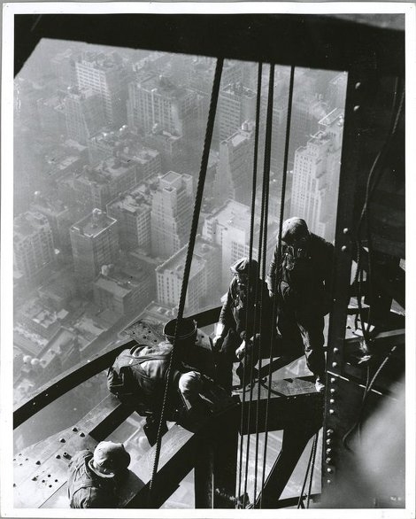 Ngắm vẻ đẹp lao động qua chùm ảnh xây dựng tòa nhà Empire State
