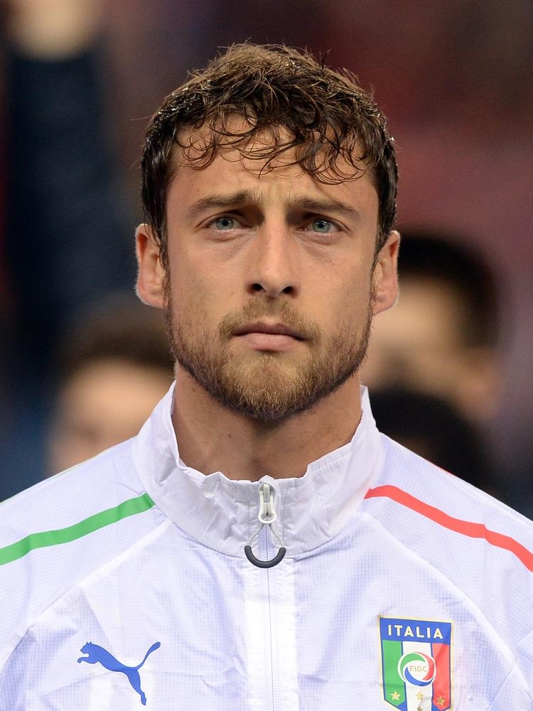 
	
	Marchisio đẹp trai như một vị thần Hy Lạp và bộ râu càng tôn lên nét nam tính của anh.