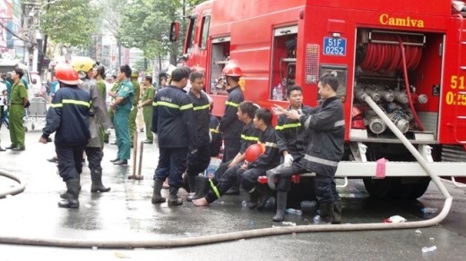 Cháy nhà dữ dội ở Sài Gòn, ít nhất 7 người chết