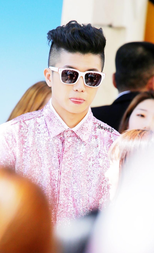 
	
	Wooyoung