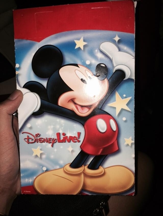 
	
	Ca sĩ trẻ Gin Tuấn Kiệt khoe tấm vé DisneyLive: 'Này thì Mickey's Magic Show' - Tin sao Viet - Tin tuc sao Viet - Scandal sao Viet - Tin tuc cua Sao - Tin cua Sao