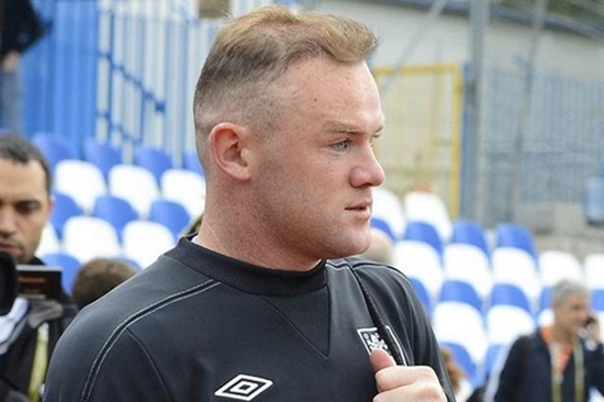 
	
	2. Wayne Rooney (M.U).