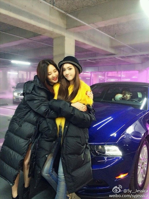 
	
	Jessica và cô em út Seohyun.