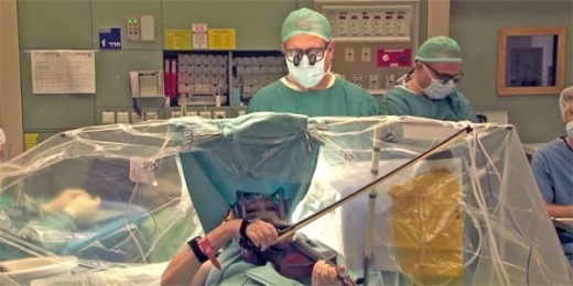 Những tình huống kì lạ xảy ra khi phẫu thuật