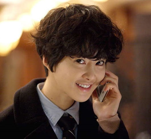 
	
	Yoo Eun Jae (Lee Si Young) trong phim Wild Romance