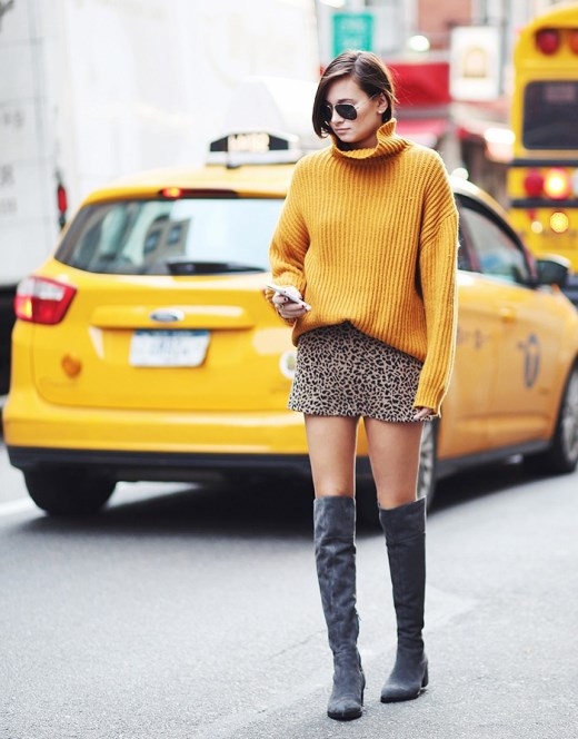
	
	Double-sweaters - Hai lớp áo len có vẻ là một sự kết hợp không tồi nhỉ!
	
	Một chút tươi tắn với áo len sắc màu sẽ giúp cho ngày đông của bạn trở nên vui vẻ, ấm áp hơn