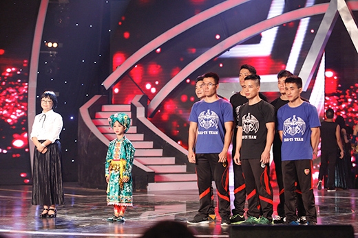 
	
	Top 7 của Bán kết 1 Vietnam's Got Talent
	
	
	Top 3 của Bán kết 1