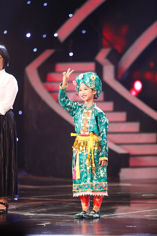 
	
	'Thị Mầu' Đức Vĩnh được khán giả bình chọn nhiều nhất
	
	
	Cậu bé hạnh phúc khi mình là cái tên đầu tiên vào vòng Chung kết