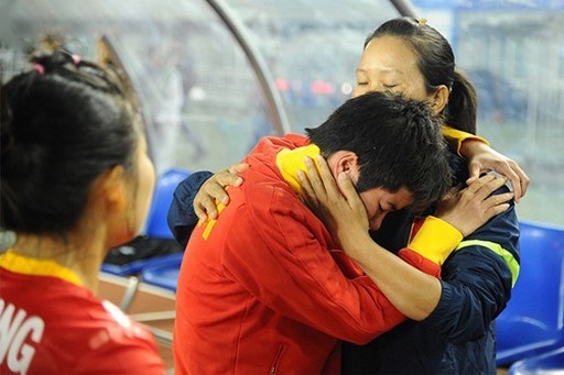 
	
	Nỗi buồn của các nữ tuyển thủ Việt Nam sau khi để thua Thái Lan