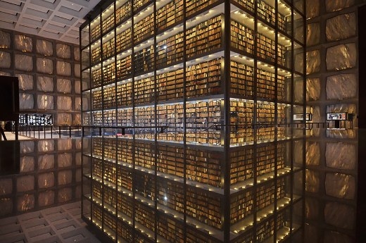 
	
	Thư viện của Đại học Yale, Mỹ