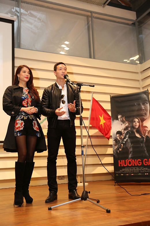 
	
	Tại đây, Trương Ngọc Ánh và Kim Lý đã giới thiệu bộ phim Hương Ga đến với kiều bào. - Tin sao Viet - Tin tuc sao Viet - Scandal sao Viet - Tin tuc cua Sao - Tin cua Sao