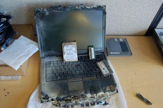 
	
	Chiếc laptop bị cháy do tỏa quá nhiều nhiệt
