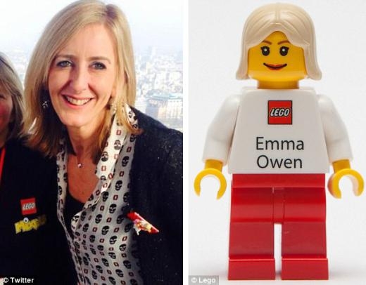 
	
	Danh thiếp của Emma Owen, giám đốc PR và quảng bá sản phẩm và danh thiếp 'giống y hệt'.