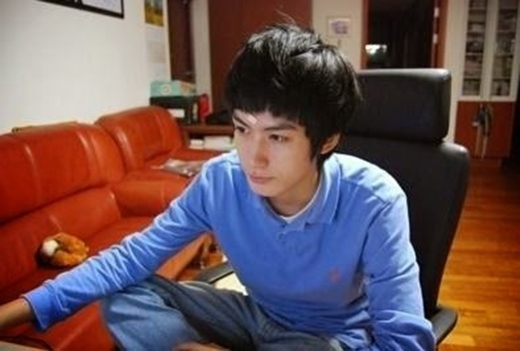 
	
	Jaehyo (Block B) trên mạng vào năm 2008