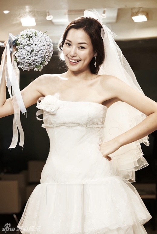 
	
	Hoa hậu Hàn Quốc Honey Lee luôn tự hào có nụ cười đẹp nhờ má lúm đồng tiền
