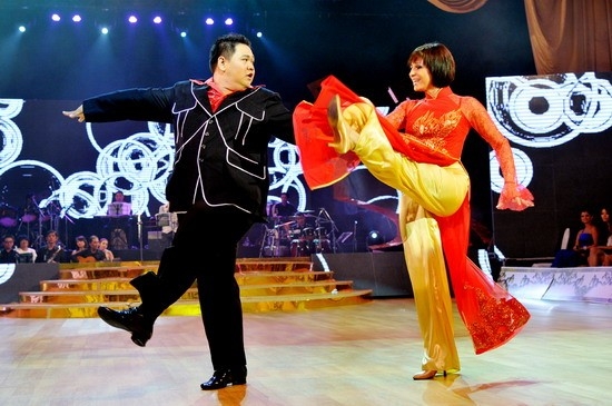 
	
	Minh Béo và bạn nhảy Lily trong chương trình Bước nhảy hoàn vũ 2012 - Tin sao Viet - Tin tuc sao Viet - Scandal sao Viet - Tin tuc cua Sao - Tin cua Sao