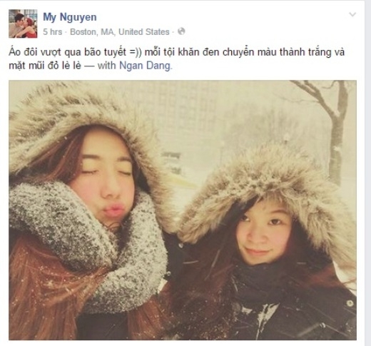 
	
	Hot girl Mie Nguyễn chắc chắn khiến nhiều người ghen tị khi đăng hình ảnh đón tuyết ở Mỹ cùng bạn thân. Cô nàng cực kì nhắng nhít dù trông thời tiết giá lạnh.