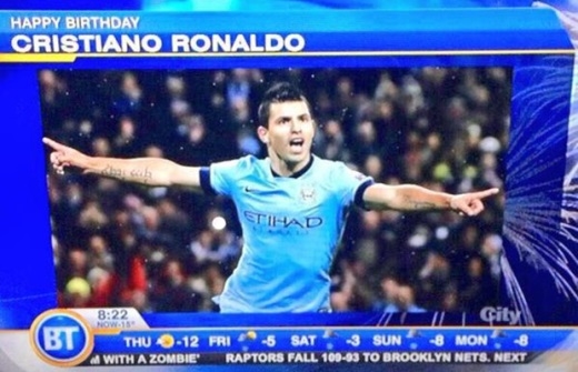 
	
	Truyền hình chúc mừng C.Ronaldo nhưng lấy hình Aguero