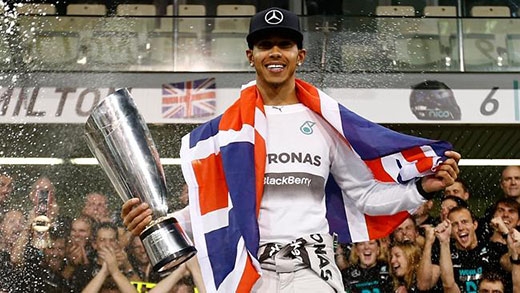 
	
	Lewis Hamilton xóa bỏ thế độc tôn của Vettel bằng chức vô địch xứng đáng