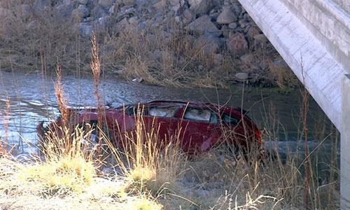 
	
	Chiếc xe chở mẹ con Lynn lao xuống sông Spanish Fork khi đang trên đường trở về nhà từ nhà ông bà ngoại ở thành phố Salem, bang Utah. Ảnh: BBC.
