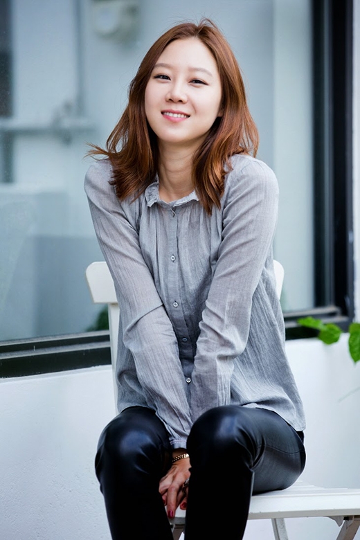 
	
	Gong Hyo Jin